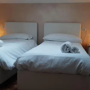 Bed & Breakfast Porto Vecchio Con Parcheggio A Pochi Passi Dal Castello, Malcesine