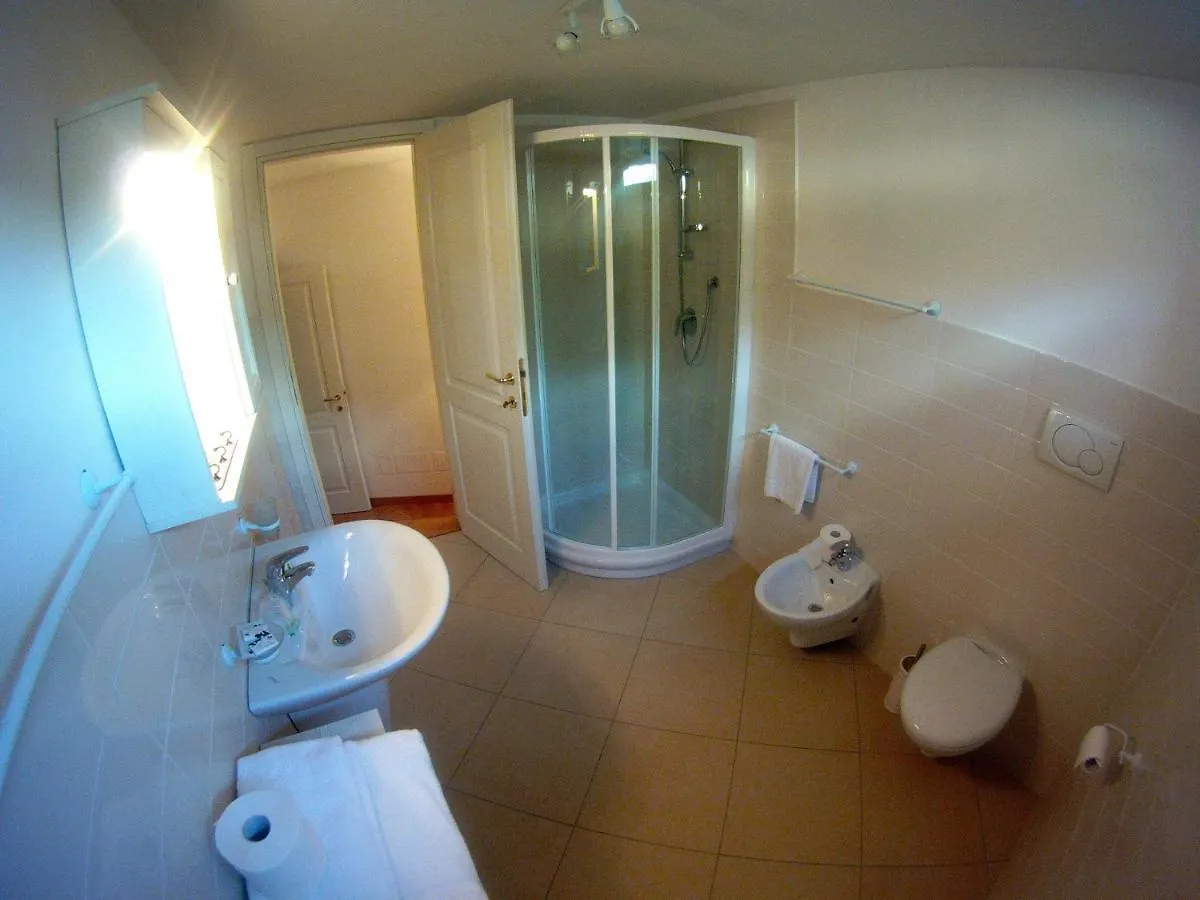 Charmante Apartament Lake Front Μαλτσεζίνε Διαμέρισμα